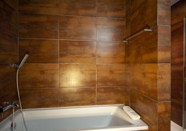 CHAMBRE DOUBLE AVEC TERRASSE ET ACCES DIRECTE PISCINE