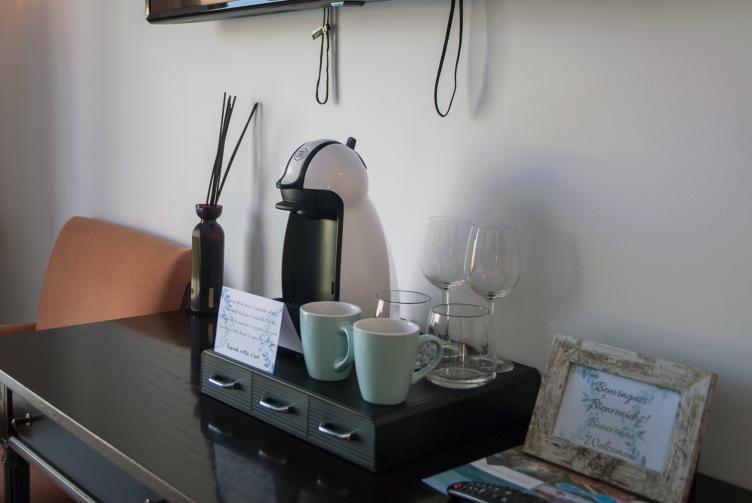 HABITACIÓ DOBLE AMB BALCÓ VISTA CARRER TRANQUIL