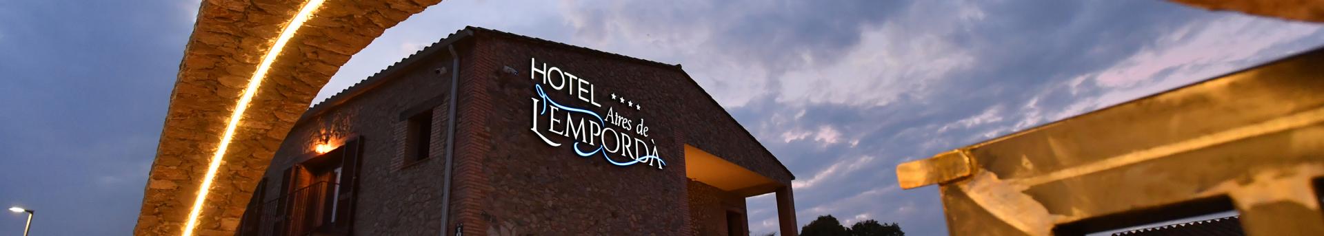 Façade de la ferme Aires de l'Empordà