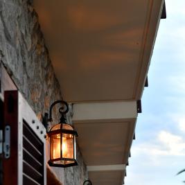 Detalle luz de la terraza en Hotel de l'Empordà